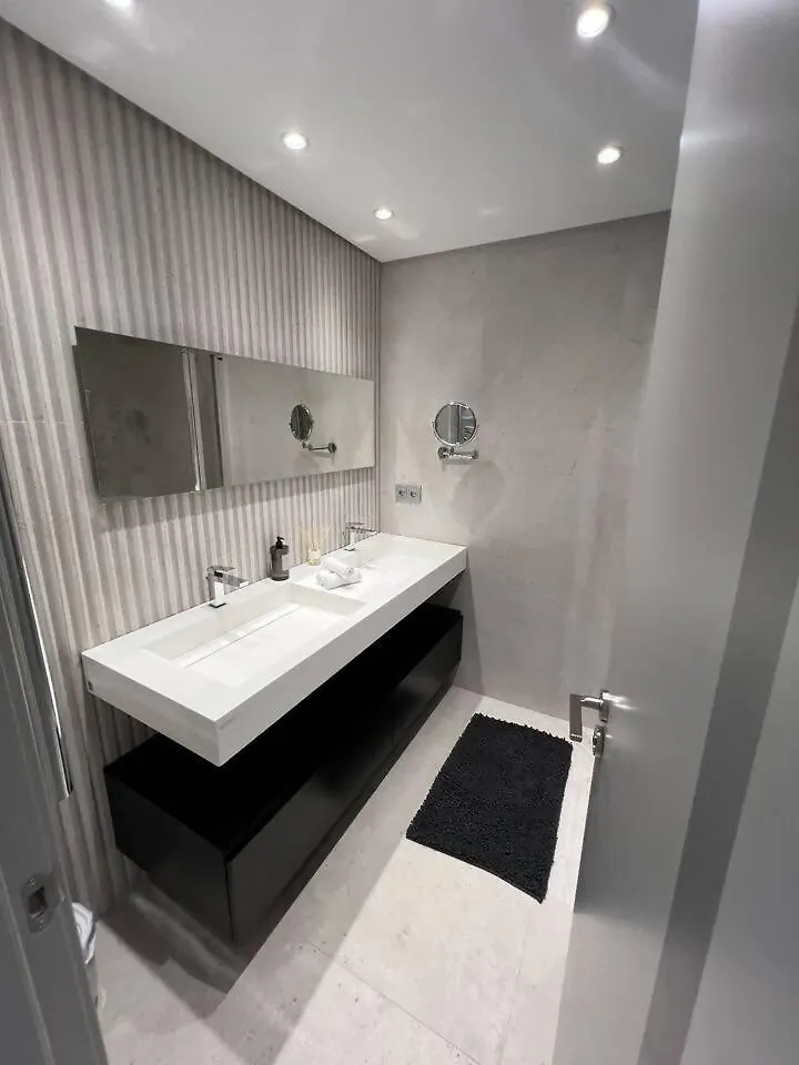Luxury Sea View Oasis Ehhouse Lejlighed Estepona 0*,  Spanien